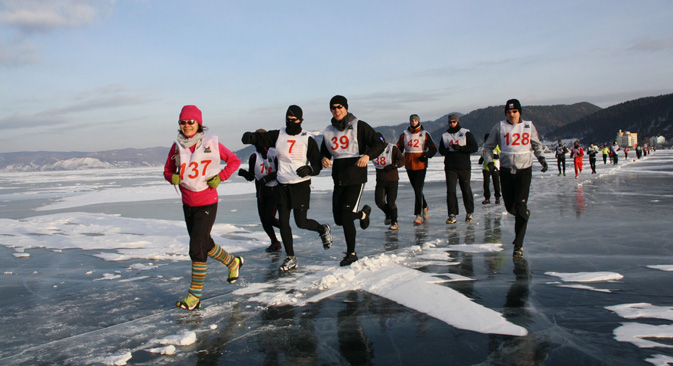 Lake Baikal Ice Marathon was held for the ninth time on March 3, 106 of the 143 participants were foreigners, mostly from Europe, the U.S. and Japan. Source: David Isaksson.