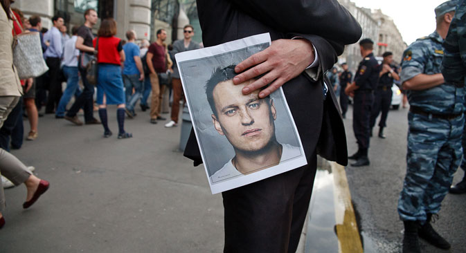 'Alexei Navalny: From blogs to unquestionable leaders,' bloggers write. Source: Ruslan Sukhushin