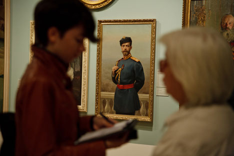 The exhibition includes both historical content and art. Arranged in chronological order, it tells the story of the portrait genre in Russia. Source: Press Photo