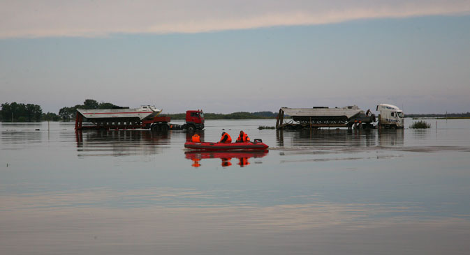 Over 60 communities with a combined population of almost 36,000 stll remain in the flood zone in the Far East. Source: RIA Novosti