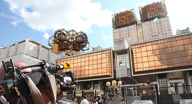 The Russian academies will now have to have their budgets assessed and will be made accountable to the special government agency for the money spent on basic science. . . Source: Rossiyskaya Gazeta