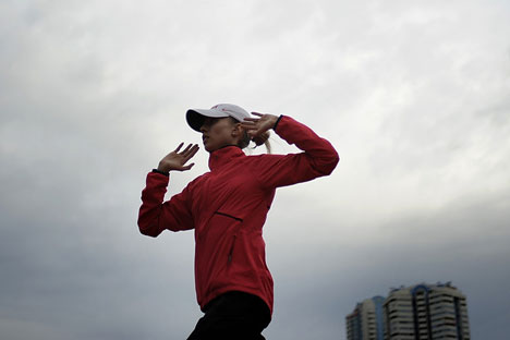 A experiência dos últimos anos tem mostrado que é impossível deixar a formação do atleta inteiramente à mercê do treinador, mesmo que ele no passado tenha tido excelentes resultados Foto: Mikhail Mordassov
