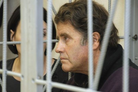 Capitão do "Arctic Sunrise", Peter Willcox, está entre os 30 detidos em protesto do Greenpeace Foto: RIA Novosti