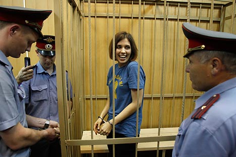 Nadejda Tolokónnikova poderá voltar para casa assim que um visto específico for emitido pelo governo russo Foto: ITAR-TASS