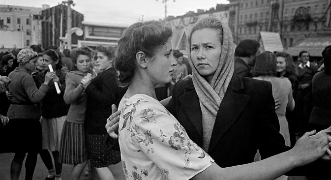 Moscow’s 800th anniversary celebration in 1947. Source: Robert Capa © International Center of Photography/Magnum Photos/Grinberg Agency