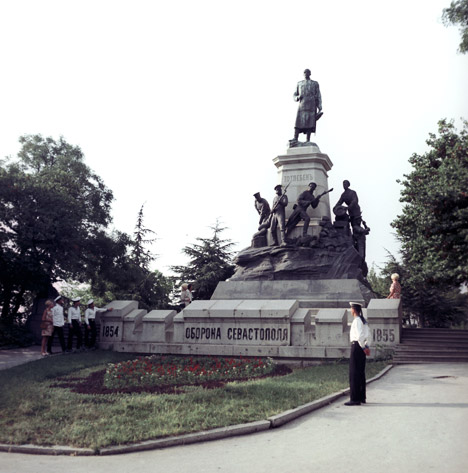 Monumento ao general Eduard Totleben e defensores de Sevastopol na Guerra de Crimeia, em 1854 e 1855. Inaugurado em agosto de 1909. Fotografia tirada em 1972. Foto: Elantchuk / RIA Nóvosti