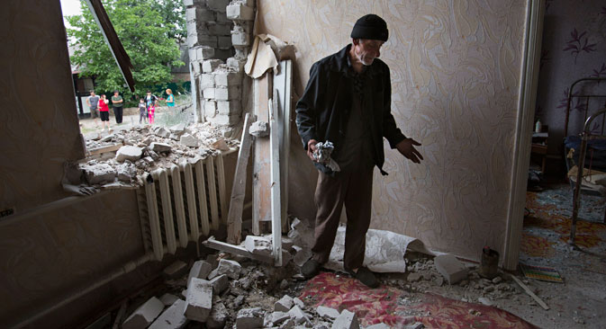After activation of special operations in the Donbass, Petro Poroshenko made a promise that “Ukrainian soldiers will no longer go naked, barefoot and hungry.” Source: AP