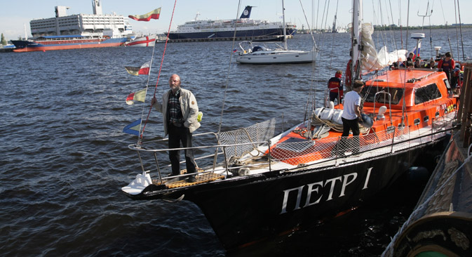 The Russian crew of the Peter the Great yacht covered a distance of 13,000 nautical miles in six months. Source: ITAR-TASS