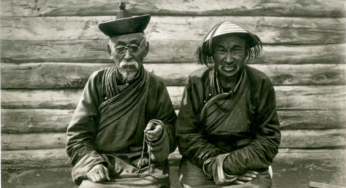 Buddists in Uryankhansky krai (modern Tuva), 1934. Source: Press Photo