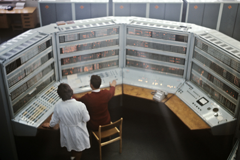 Os sistemas de computadores originais na União Soviética não eram unificados sob um padrão só, inclusive dentro da mesma série Foto: Boris Uchmiákin/RIA Nóvosti