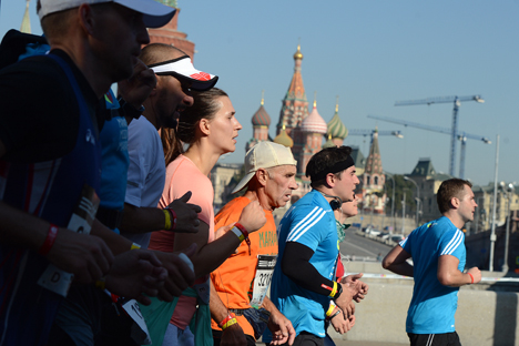 Mehr als 13 000 Läufer starteten am 21. September beim Moskau-Marathon. Foto: Jewgenji Biljatow/RIA Novosti 