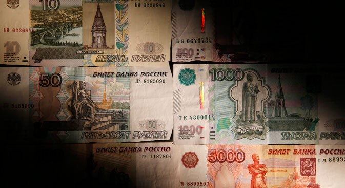 Market players say that the attack on the ruble is at its most acute since the spring of 2014. Source: Reuters