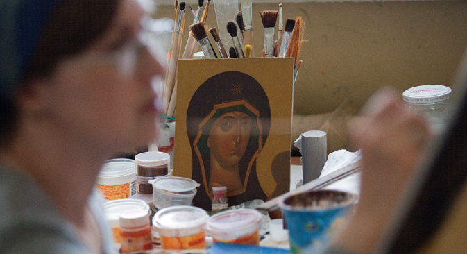 The tradition of icon painting first arrived in Kievan Rus, the precursor to the Russian state, after its conversion to Orthodox Christianity in AD 988. Source: TASS