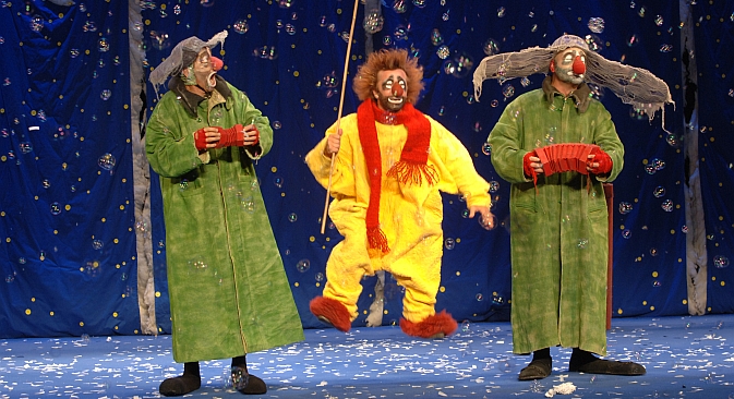 In 1993, Slava Polunin created his famous “Slava’s Snowshow”, a production made up of funny and touching clown acts in which the cast do not only perform on stage but also actively interact with the audience. Source: Vladimir Vyatkin/RIA Novosti