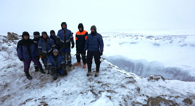 The latest expedition to Yamal crater in early November 2014. Source: Russian Center of Arctic Exploration