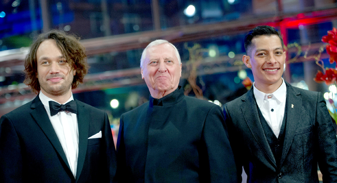 Director Peter Greenaway and actors Luis Alberti (R) and Elmer Back (L) arrive for the screening of the movie 'Eisenstein in Guanajuato' at the 65th Berlinale International Film Festival in Berlin February 11, 2015. Source: Reuters