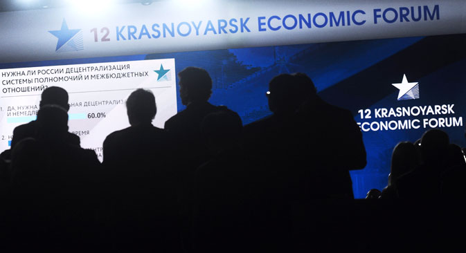 Participants in the 2015 Krasnoyarsk Economic Forum, at Sibir International Exhibition and Business Center. Source: Yevgeny Kurskov / TASS