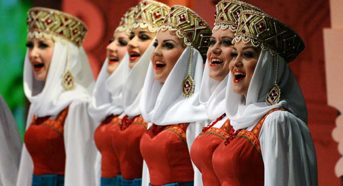 The Pyatnitsky Choir performs on the Historic Stage of the Bolshoi Theater. Source: Vladimir Pesnya / RIA Novosti
