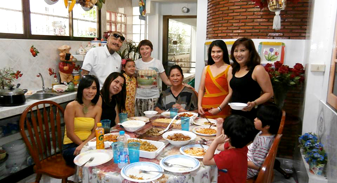 Filipino friends and families party at Aunty Lita's house. Source: Personal archive