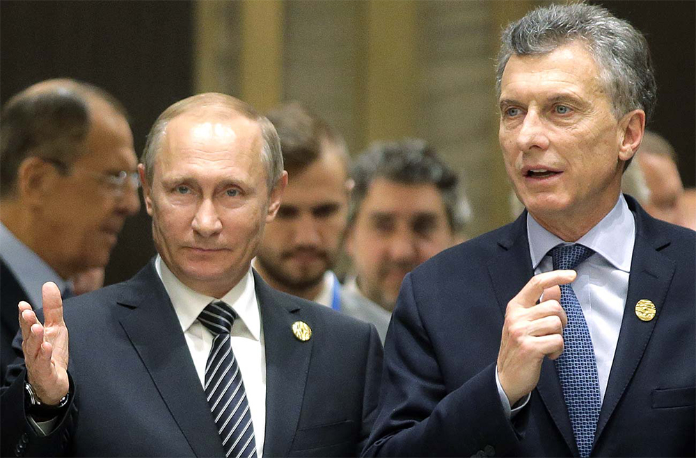 Putin (esq.) e Macri reunidos durante a Cúpula do G20, em setembro de 2016