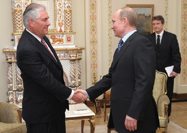 Vladímir Putin con Rex Tillerson en el Kremlin en 2012. 