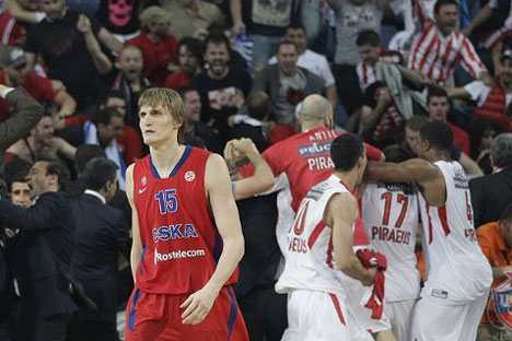 Kirilenko, estrella del CSKA, justo después de la final. Fuente: CSKAbasket.com)