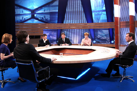 Momentos de la intervención televisiva. Fuente: Itar Tass.