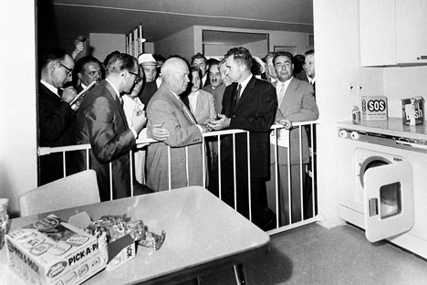 Nixon y Krushev en 1959. Fuente: AP.