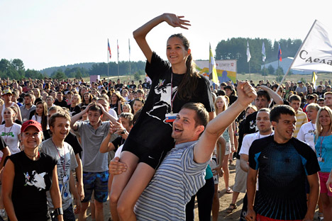 Jóvenes participantes en Seliger 2012. Fuente: AP.