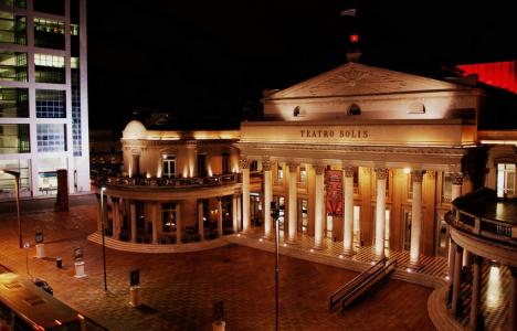 Teatro Solís, Montevideo, Uruguay. Fuente: Flickr / LWY