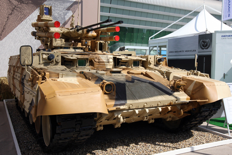 El tanque "Terminator" fabricado en "Uralvagonzavod", en la muestra IDEX 2013 en Abu Dhabi. Fuente: RIA Novosti