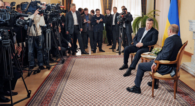 En la reunión entre Vladímir Putin y Víctor Yanukóvich del lunes quedó patente la situación en la que se encuentra la república. Fuente: Alexsey Druginyn / RIA Novosti