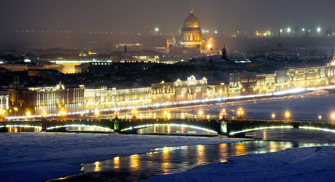Vista de la catedral de San Isaac y el río Nevá. Fuente:  Slava Stepanov.
