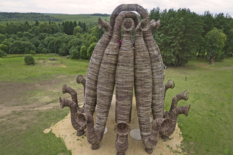 El 'land-art' juega con los elementos del paisaje para formar sus obras. Fuente: Serguéi Mijeyev / RG