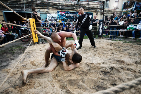 Each week, there are at least 10 MMA championships in Russia in which enthusiasts can participate. Information about these is disseminated through social networks and on forums of Internet websites that are dedicated to martial arts. Source: ITAR-TASS