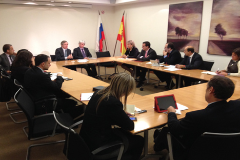 La delegación empresarial en la oficina de comercio de España en Moscú. Fuente: Servicio de prensa de la Cámara de Comercio de Málaga.