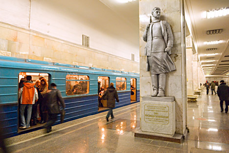 Monumento a Zoya Kosmodemianskaya en la estación de metro Partizanskaya de Moscú. Fuente: Alamy / Legion Media