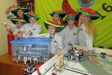 Unos jóvenes ingenieros rusos consiguen triunfar en competición en EE UU. Fuente: servicio de prensa