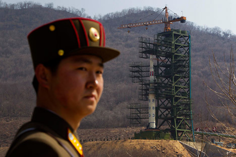 Le lancement du satellite Kwangmyongsong-3 devait avoir lieu dans le cadre des grandes célébrations censées marquer le 100ème anniversaire de Kim Il-sung. Crédit photo : AP
