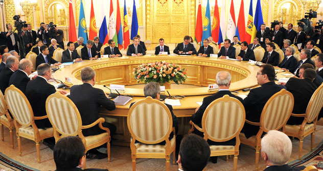 Rouble ou nouvelle unité monétaire ? Encore une question à régler pour le Conseile inergouvernemental d'Eurasec. Crédit photo : Kommersant Photo