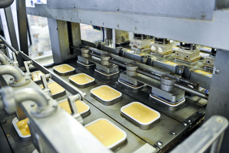 Karat occupe la deuxième place du marché russe des fromages à pâte fondue avec 21% (le premier rang revenant au finlandais Valio) et sur celui de fromage blanc, détenant 14% (l’allemand Hochland étant le leader). Crédit : Itar-Tass