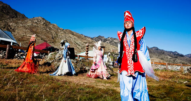 La république de l’Altaï compte 200 000 habitants, pour l’essentiel vivant chichement de l’élevage dans un cadre montagneux ou semi désertique. Crédit photo : Vera Undritz