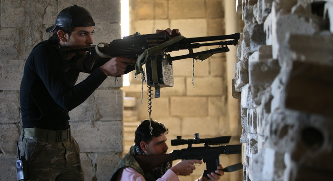 Défenseur de l’indépendance de la Tchétchénie, Oussman Ferzaouli, a confirmé au journal Kommersant que des combattants tchétchènes font la guerre du côté de l’opposition syrienne. Crédit : AP
