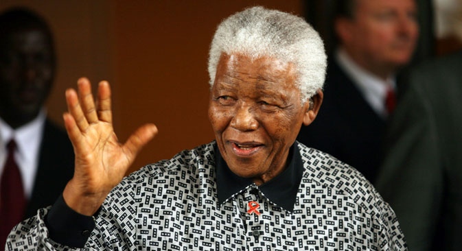 Devenu président, l’ancien rebelle Mandela s’est montré créateur et a fait d’énormes efforts afin d’apprendre aux noirs et aux blancs de vivre ensemble dans le nouvel état. Crédit : Reuters