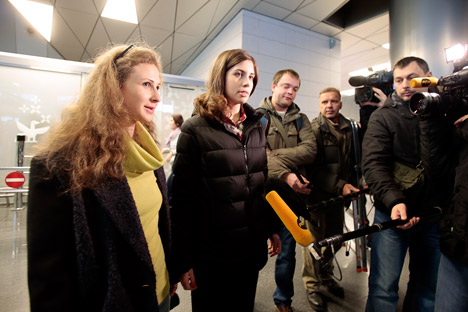 Maria Alekhina (à gaucje) et Nadejda Tolokonnikova. Crédit : Reuters