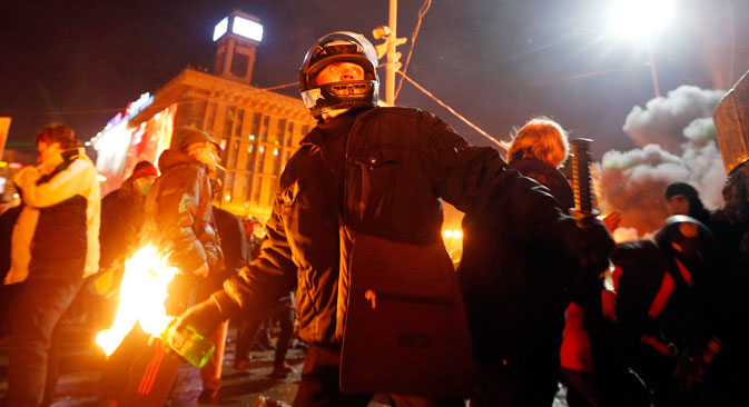Au matin du 19 février, le bilan des affrontements à Kiev s’élève à 25 morts. Crédit : Reuters