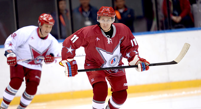La dernière passion de Poutine est le hockey. Crédit : Photoshot/Vostock Photo
