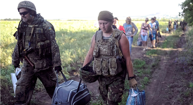Suite à la décision du service des frontières russe, les agents de la direction régionale des frontières ont ouvert un corridor humanitaire. Crédit : Reuters