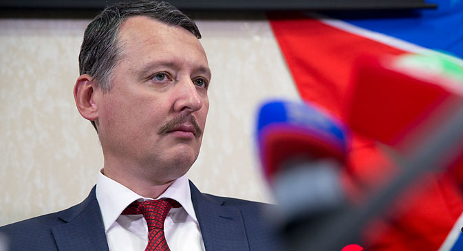 En moins d’un an (depuis l’automne jusqu’au mois de mai), la popularité d’Igor Strelkov (sur la photo) en Russie s’est accrue pour passer de 21% à 27%. Crédit : AP