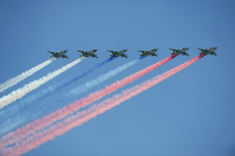 Su-25 selama parade Hari Kemenangan di Moscow.